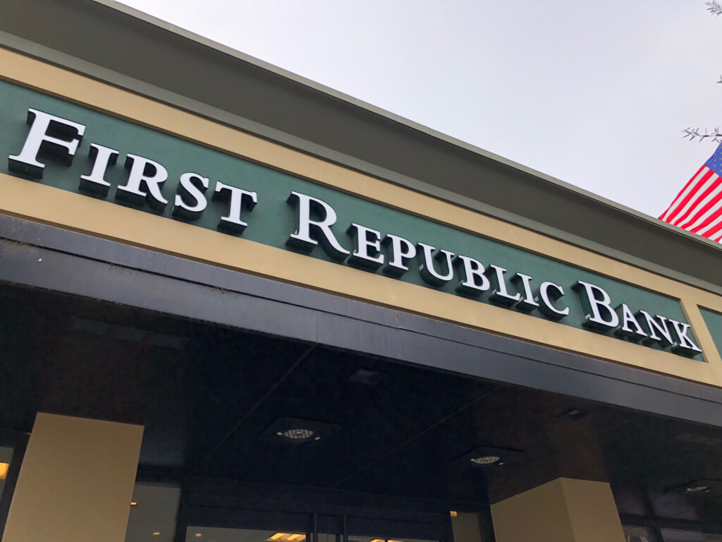 First Republic Bank Checking 2022 Review Should You Open 